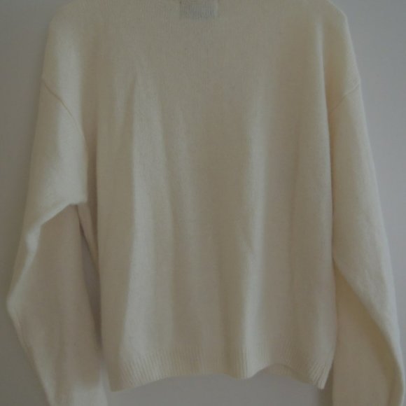 Ladies Sweater Size L Off White Wool Blend Cardigan w/Brass Buttons $85 Value - Picture 5 of 9